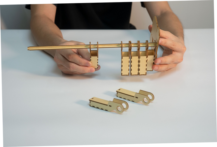 3D Wooden Assembly Electronic piano: A Wonderful Musical Enlightenment Toy for Kids